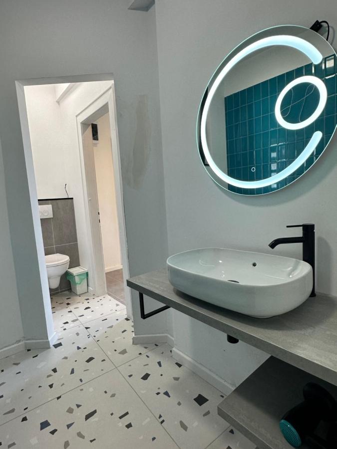 Peaceful Condo For Romantic Getaways Near Black Church - 3Min Walk Braşov Esterno foto