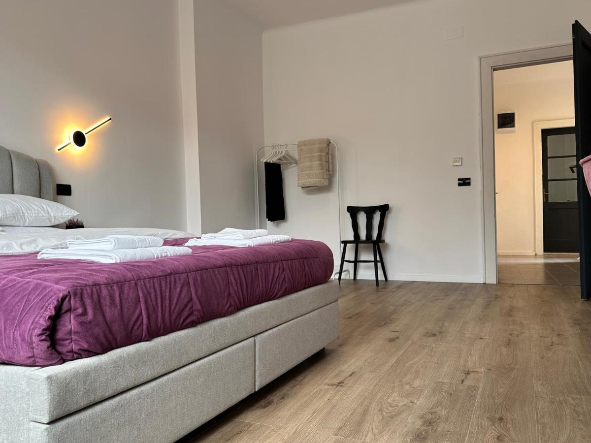 Peaceful Condo For Romantic Getaways Near Black Church - 3Min Walk Braşov Esterno foto