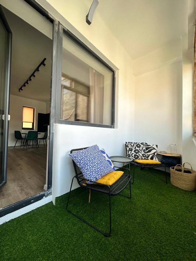 Peaceful Condo For Romantic Getaways Near Black Church - 3Min Walk Braşov Esterno foto