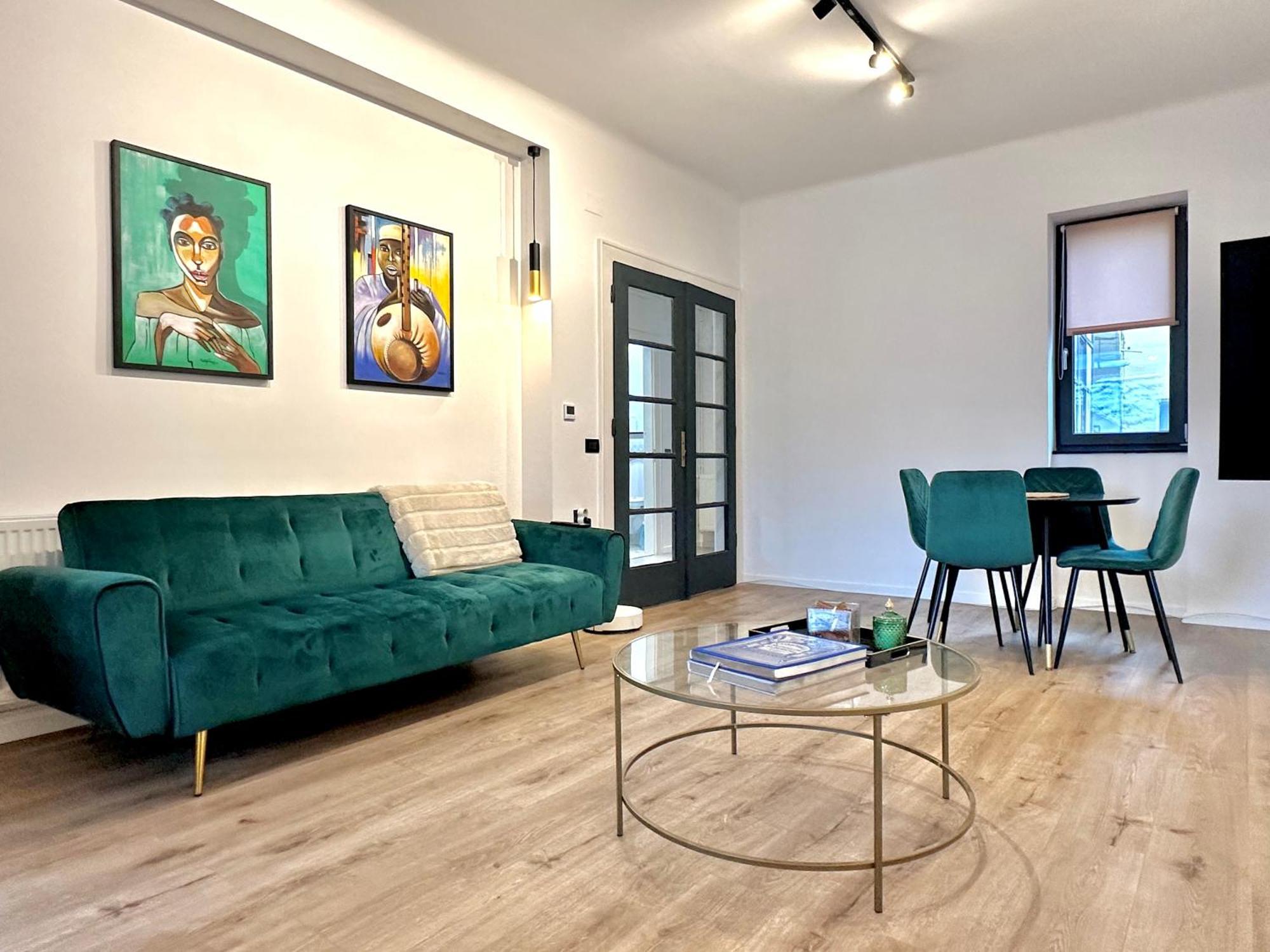 Peaceful Condo For Romantic Getaways Near Black Church - 3Min Walk Braşov Esterno foto